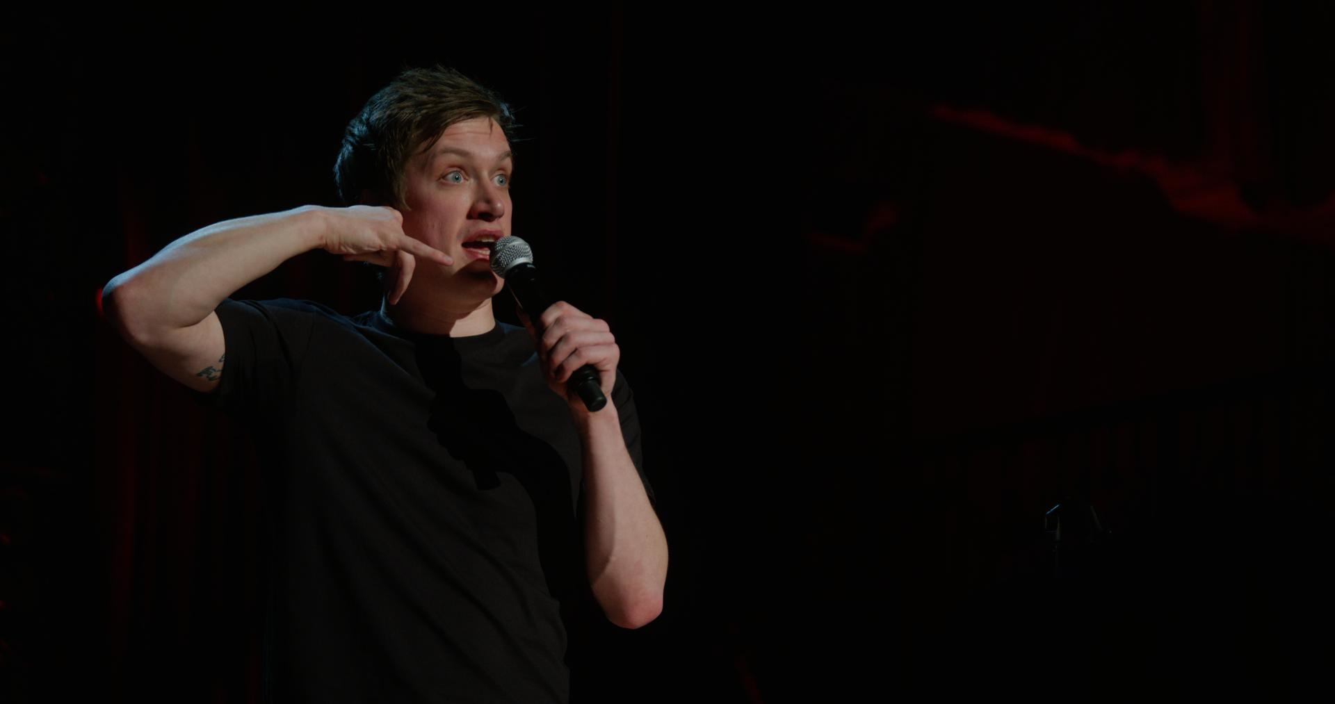 Talking to Daniel Sloss About Comedy, America, Crochet and More